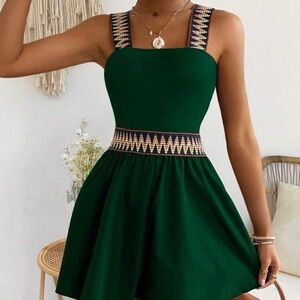 SHEIN Green Sleeveless Jumpsuit with Patterned Straps